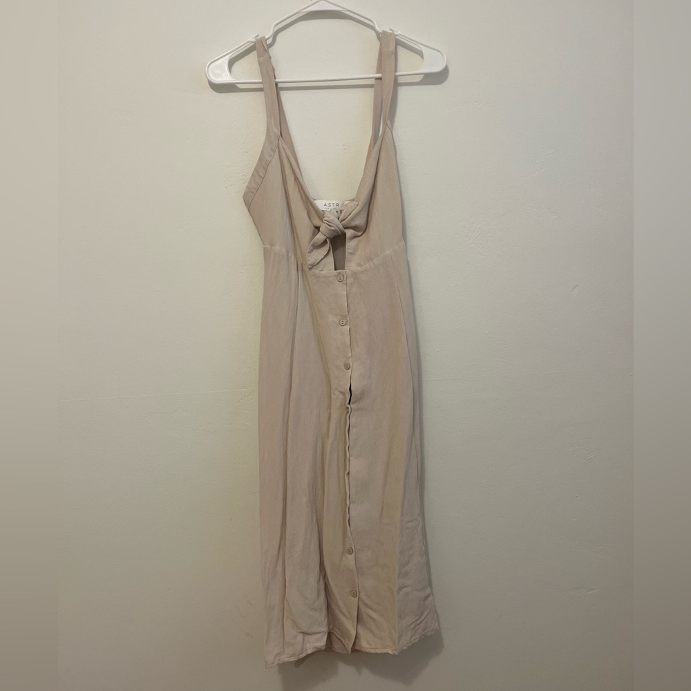 ASTR The Label Dress Women Size Small Beige Tie Front Button Up Midi Lined